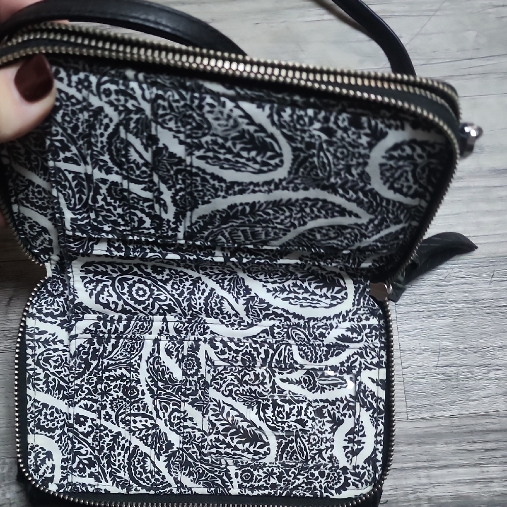 Vera Bradley Elegant Black Crossbody Bag - Picture 4 of 8